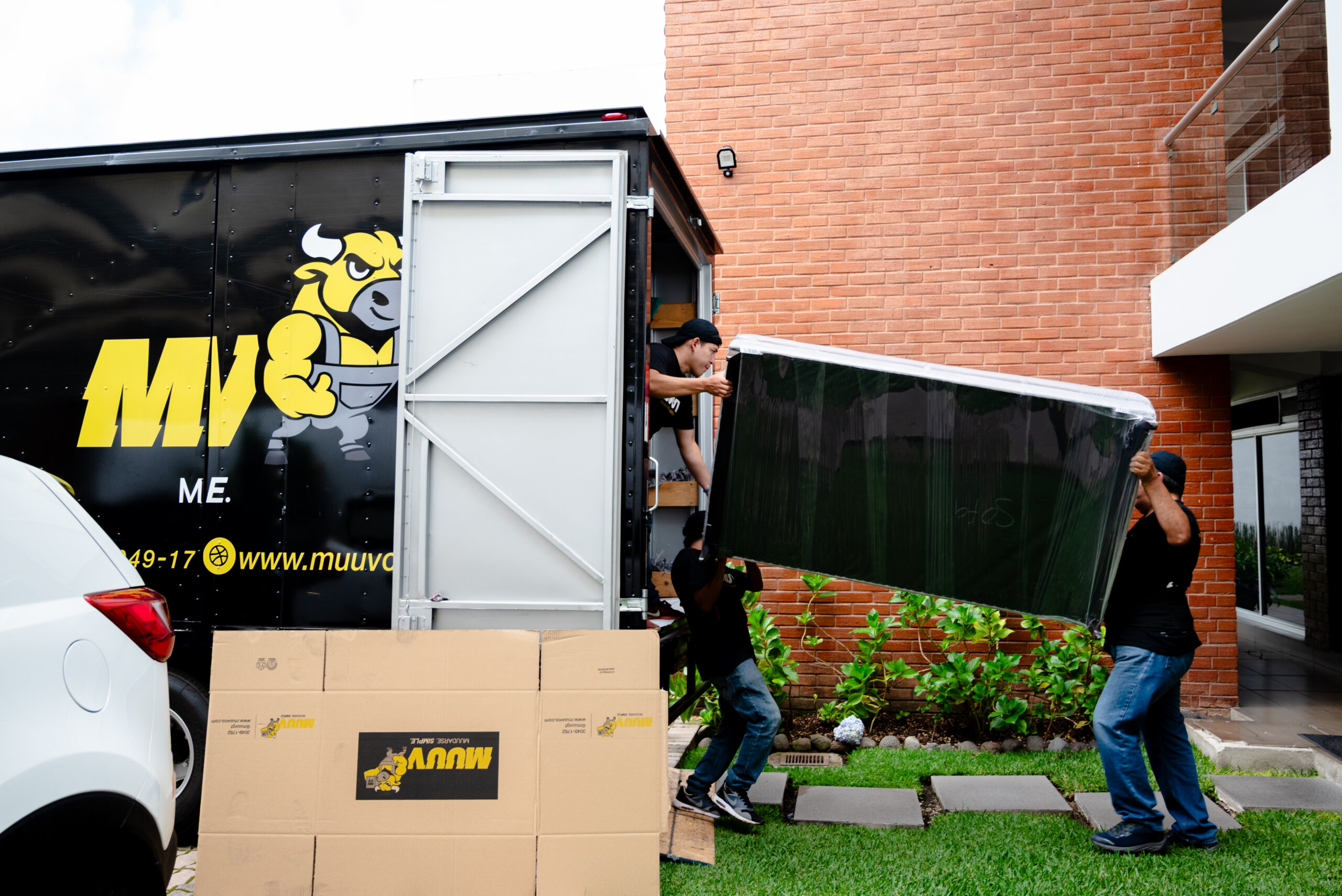 cargandocamion